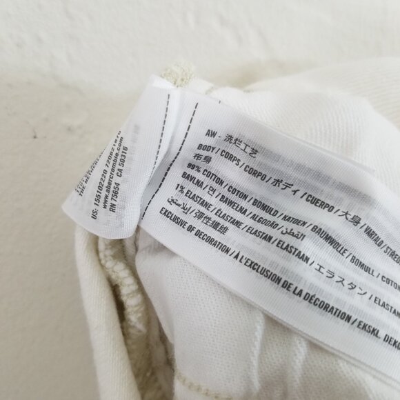 Abercrombie & Fitch LONG The 70's Vintage Flare Ultra High Rise Jeans Size 8L - Picture 6 of 6